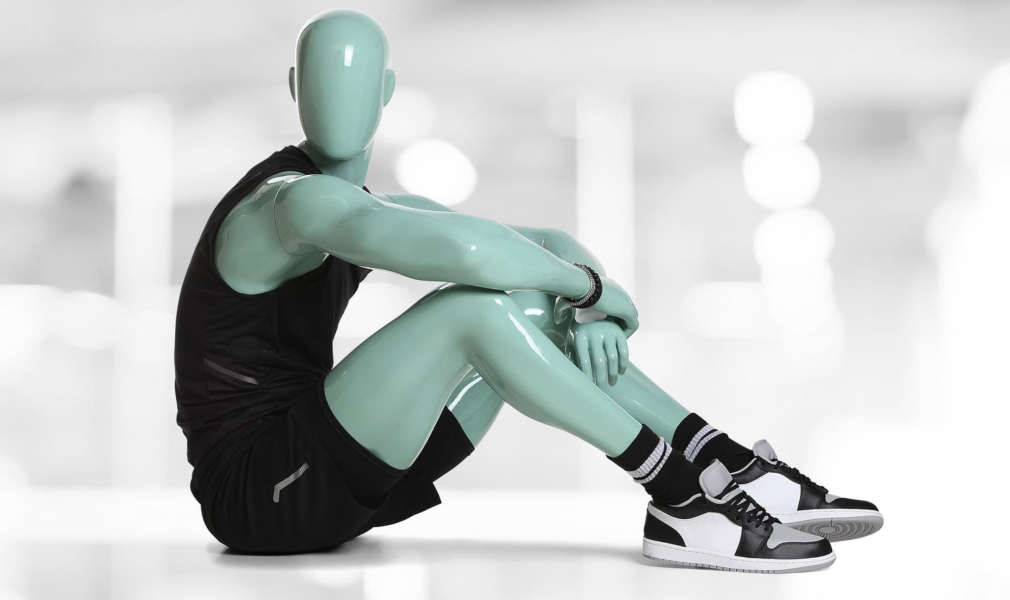 105156579_lLARGE_men-min